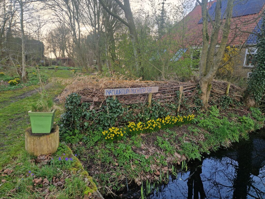 ingang van natuurtuin nuchter